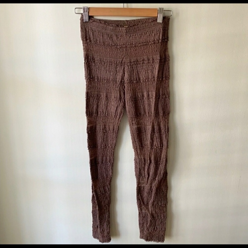 ISO nude taupe pinkish free people leggings large